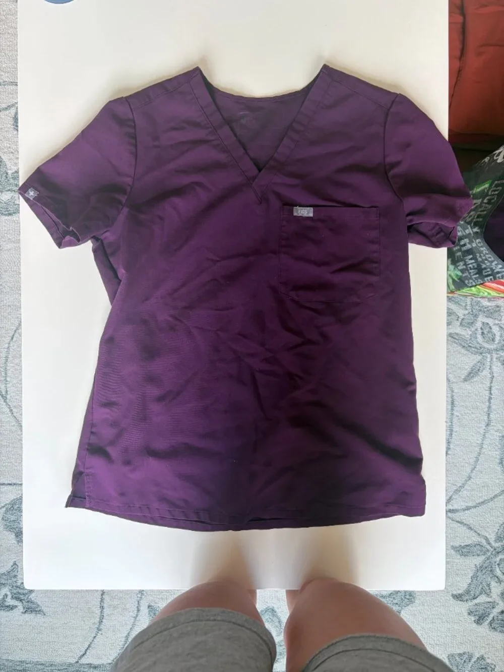 Figs Catarina One-Pocket Scrub Top in Purple (size S)